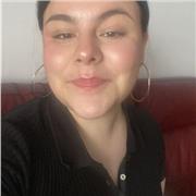 Profesora de artes escénicas o cualquier asignatura de artes y literatura o filosofía para niños y adolescentes de la ESO